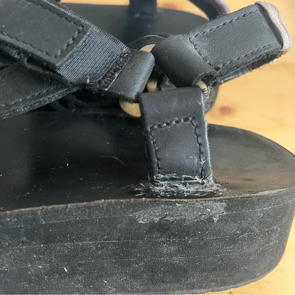 Teva leather universal flatform sandals - Picture 5 of 5